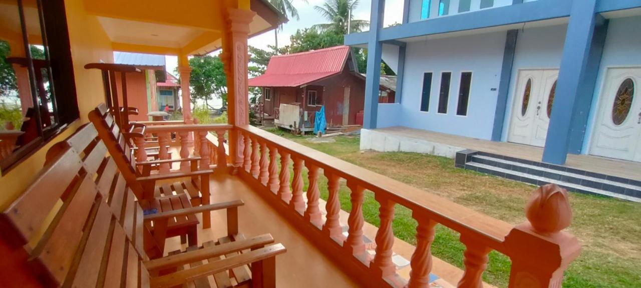 Restu Chalet Tioman Kampong Ayer Batang Exterior photo