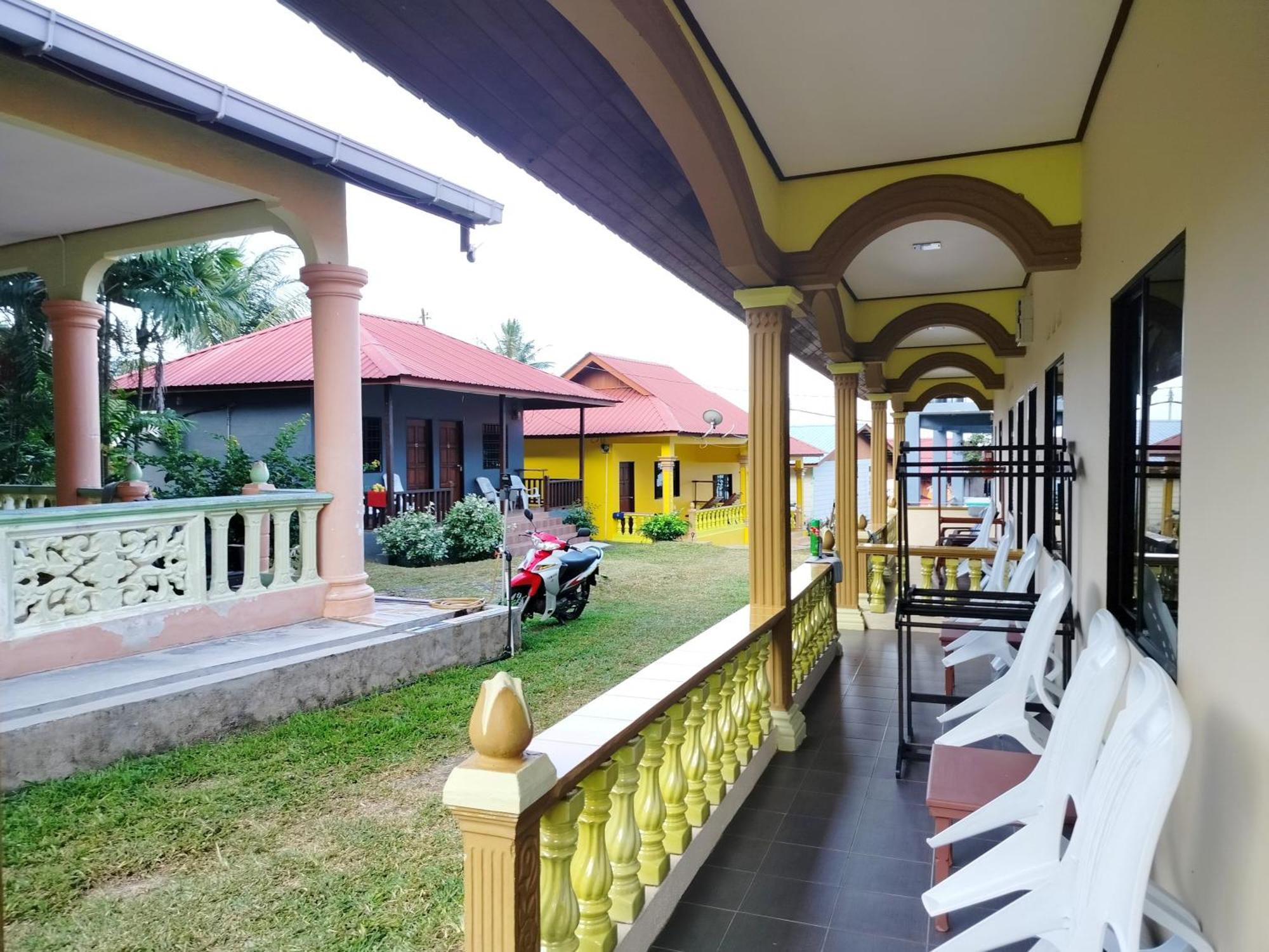 Restu Chalet Tioman Kampong Ayer Batang Exterior photo
